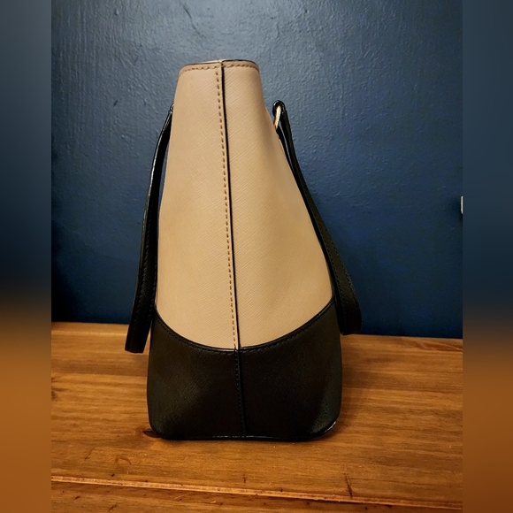 EUC Kate Spade Tote - Picture 3 of 7